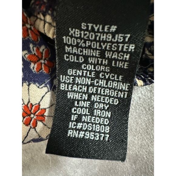 Sanctuary Flared 3/4 Bell Sleeve XL Boho V-Neck Navy Red Floral Blouse - Picture 6 of 10